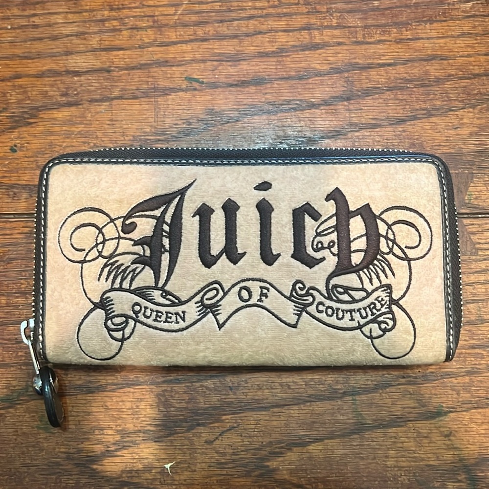 Juicy Couture Velour Zip Around Y2K Vintage Wallet